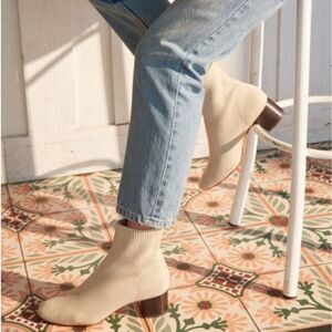 Everlane The Glove Wool Blend Pull On Boot Oatmeal Size 5